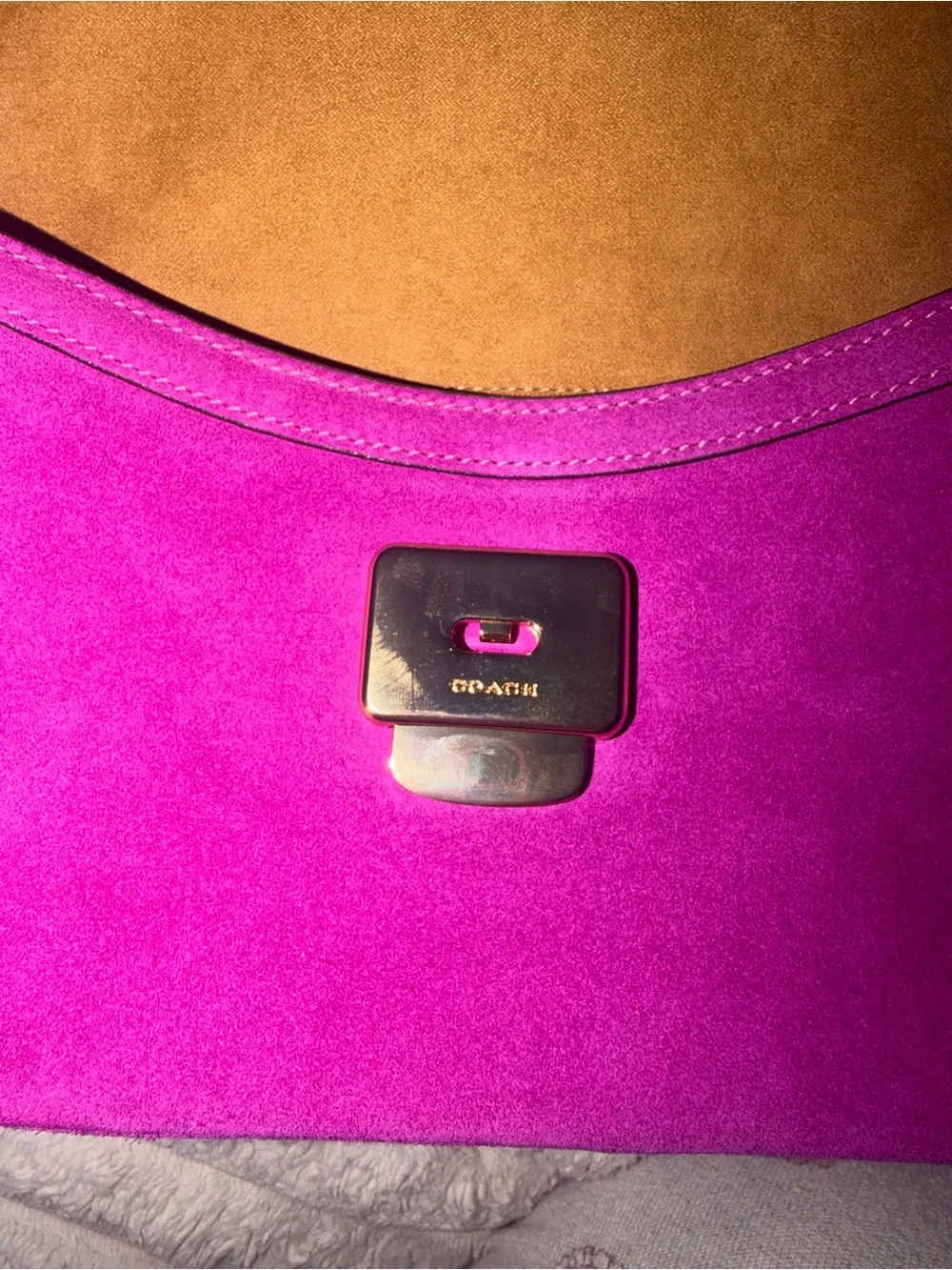 Limited edition Magenta Etta
